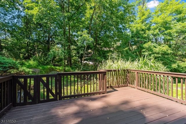 83 Patriots Rd, Parsippany-troy Hills Twp., NJ 07950