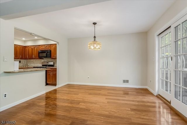 83 Patriots Rd, Parsippany-troy Hills Twp., NJ 07950