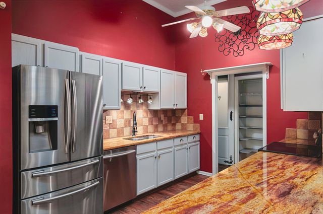323 Dogwood Court, Versailles, KY 40383