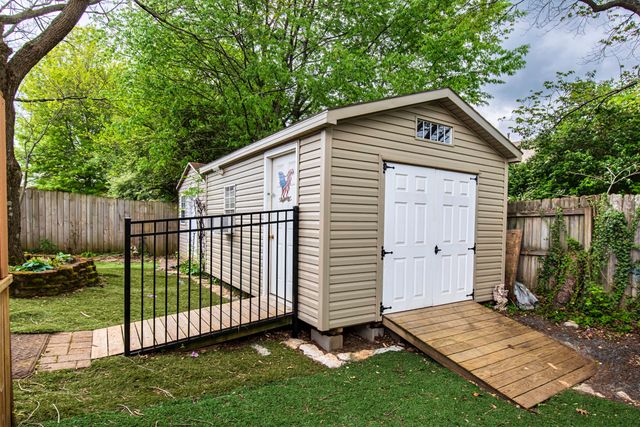 323 Dogwood Court, Versailles, KY 40383