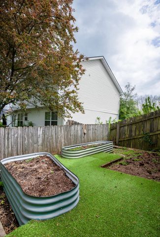 323 Dogwood Court, Versailles, KY 40383