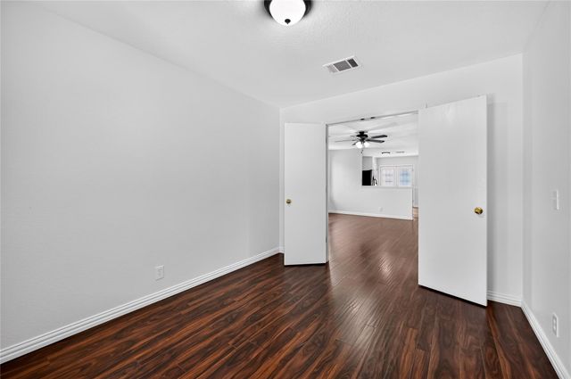 612 Losoya CT, Hutto, TX 78634