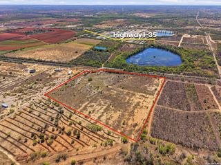 14215 Quintana, Atascosa, TX 78002