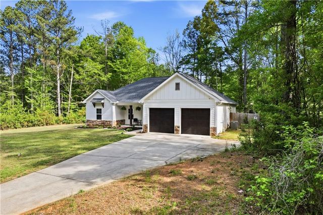 186 Chester Harris Drive, Dallas, GA 30132
