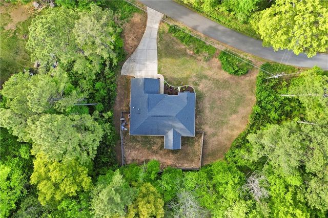 186 Chester Harris Drive, Dallas, GA 30132