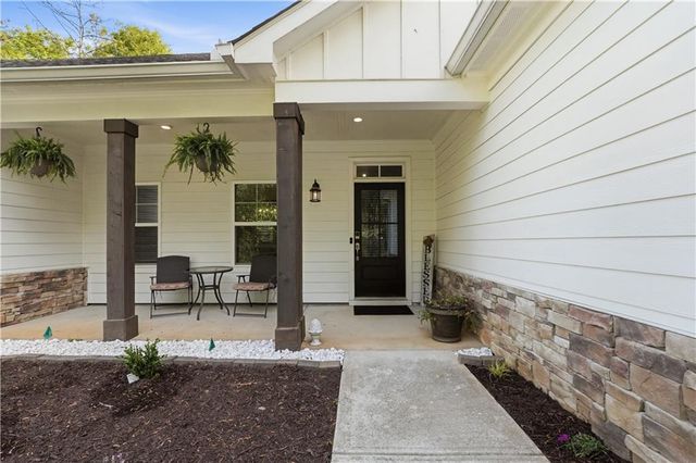 186 Chester Harris Drive, Dallas, GA 30132