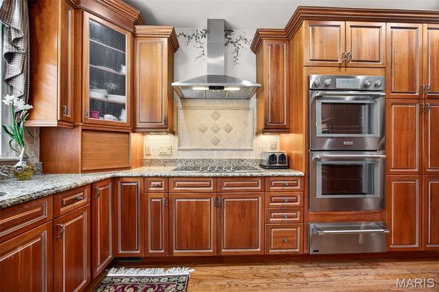 6 Upper Conway Lane, Chesterfield, MO 63017