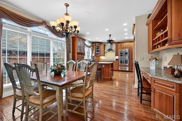 6 Upper Conway Lane, Chesterfield, MO 63017