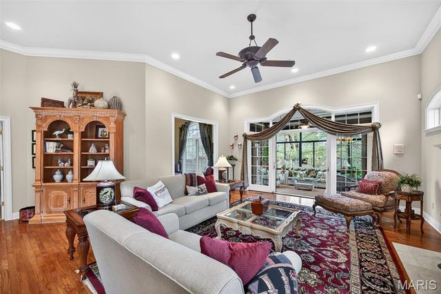 6 Upper Conway Lane, Chesterfield, MO 63017