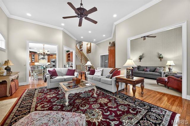 6 Upper Conway Lane, Chesterfield, MO 63017