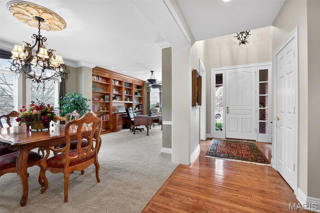 6 Upper Conway Lane, Chesterfield, MO 63017