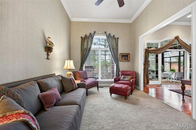 6 Upper Conway Lane, Chesterfield, MO 63017