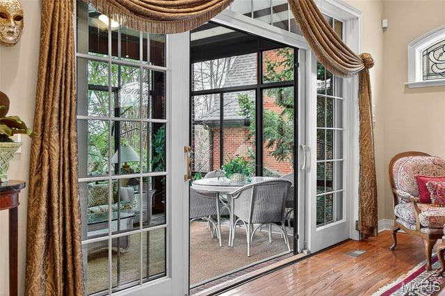 6 Upper Conway Lane, Chesterfield, MO 63017