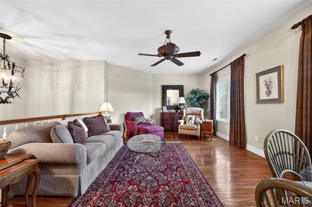 6 Upper Conway Lane, Chesterfield, MO 63017