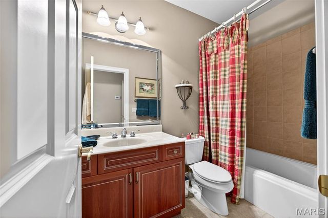 6 Upper Conway Lane, Chesterfield, MO 63017