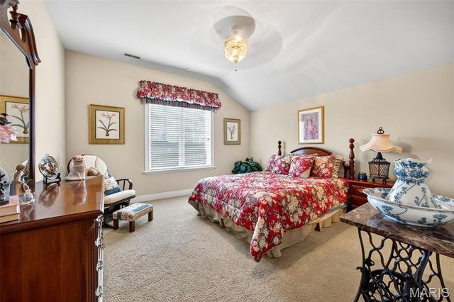 6 Upper Conway Lane, Chesterfield, MO 63017