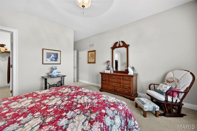 6 Upper Conway Lane, Chesterfield, MO 63017