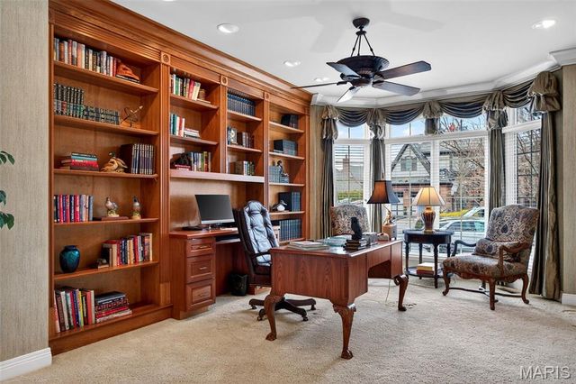 6 Upper Conway Lane, Chesterfield, MO 63017