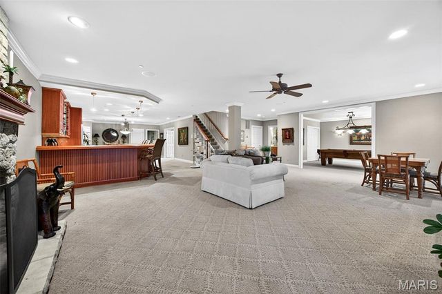 6 Upper Conway Lane, Chesterfield, MO 63017