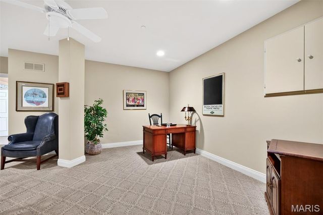 6 Upper Conway Lane, Chesterfield, MO 63017