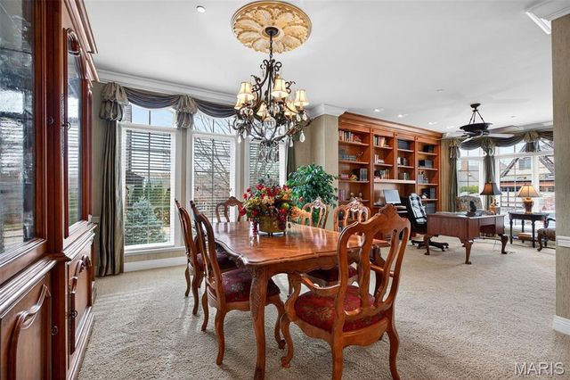 6 Upper Conway Lane, Chesterfield, MO 63017