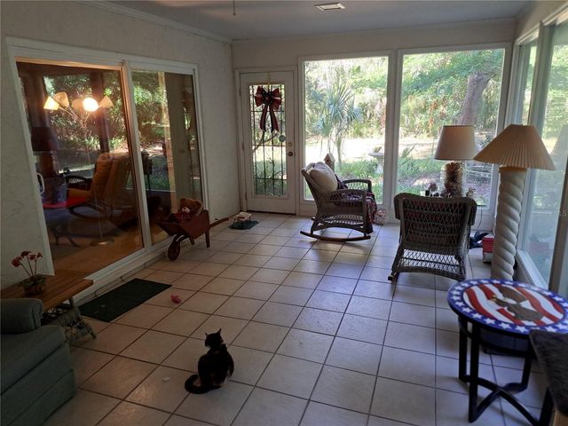 5672 AVE H, Mc Intosh, FL 32664