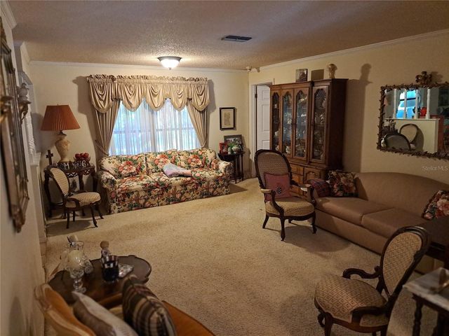 5672 AVE H, Mc Intosh, FL 32664