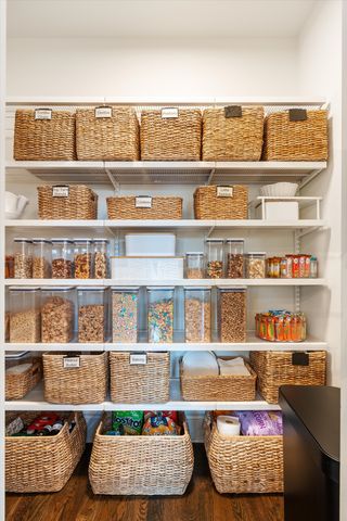 7314 Dug Hill Rd, Bon Aqua, TN 37025