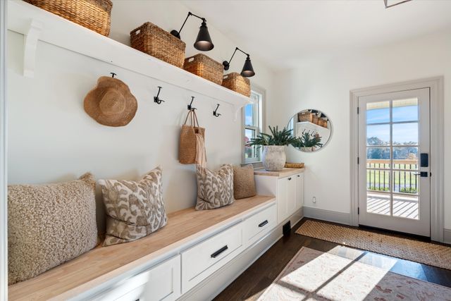 7314 Dug Hill Rd, Bon Aqua, TN 37025