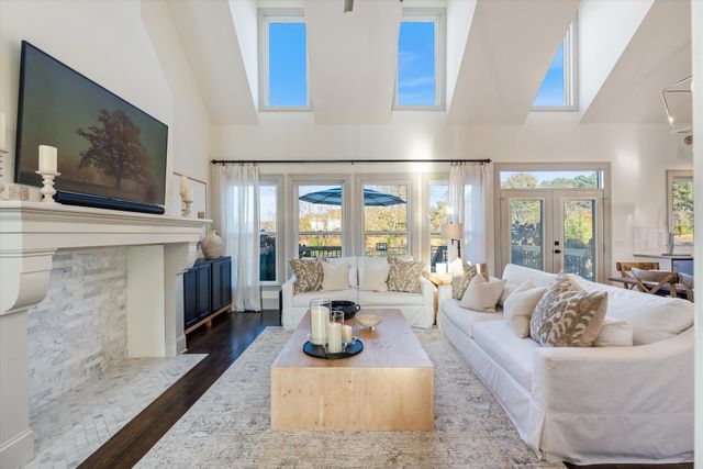 7314 Dug Hill Rd, Bon Aqua, TN 37025