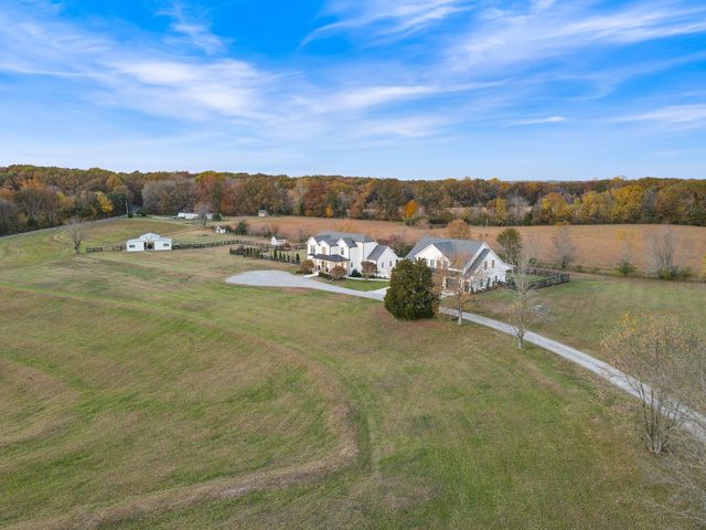 7314 Dug Hill Rd, Bon Aqua, TN 37025