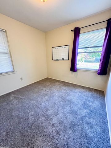 21527 Bon Heur Street, Saint Clair Shores, MI 48081