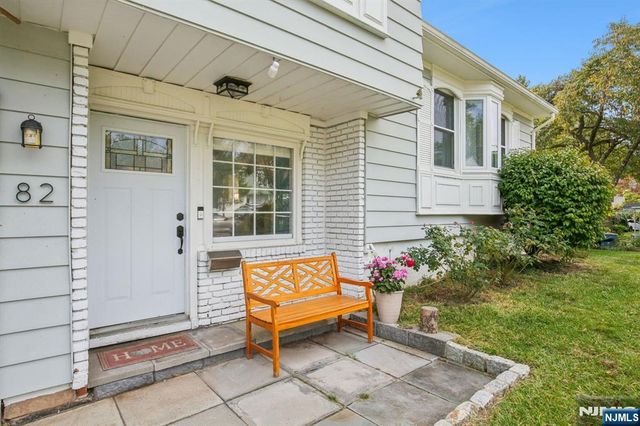 82 Eaton Place, Bloomfield, NJ 07003