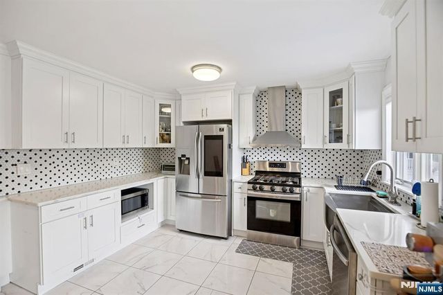 82 Eaton Place, Bloomfield, NJ 07003