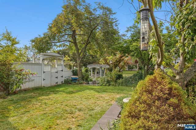 82 Eaton Place, Bloomfield, NJ 07003