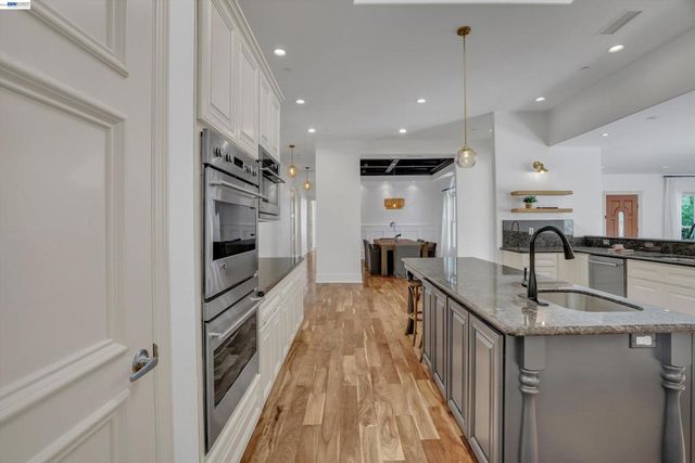 16800 Marsh Creek Rd, Clayton, CA 94517