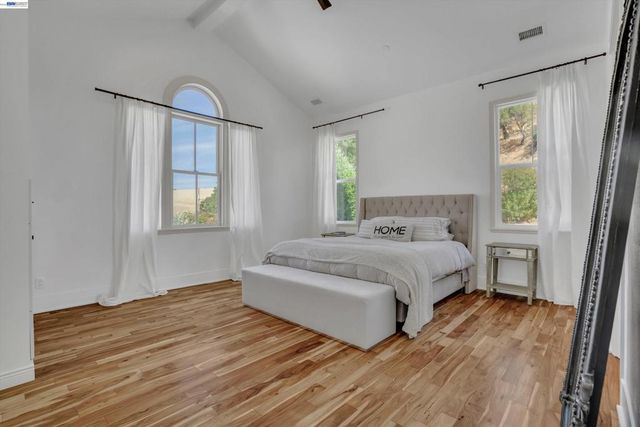 16800 Marsh Creek Rd, Clayton, CA 94517