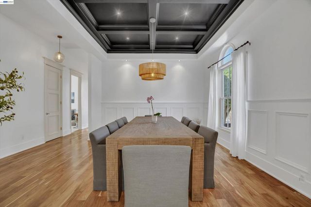16800 Marsh Creek Rd, Clayton, CA 94517