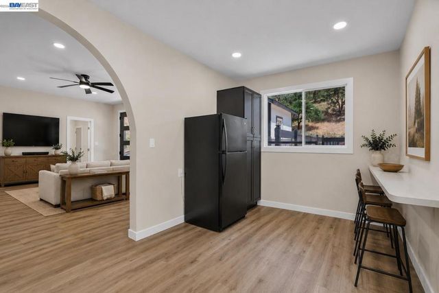 16800 Marsh Creek Rd, Clayton, CA 94517