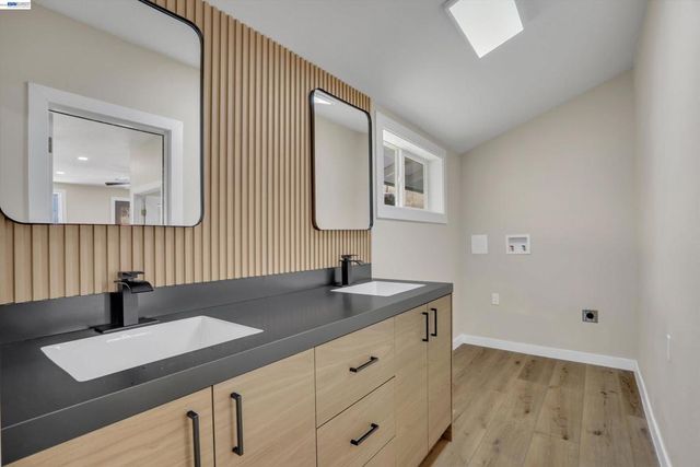 16800 Marsh Creek Rd, Clayton, CA 94517