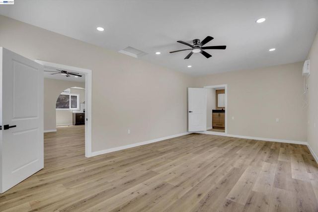 16800 Marsh Creek Rd, Clayton, CA 94517