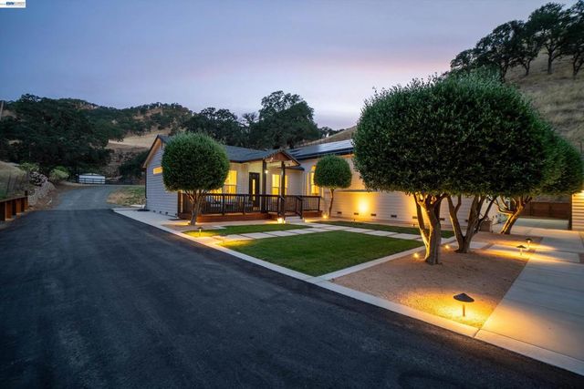16800 Marsh Creek Rd, Clayton, CA 94517