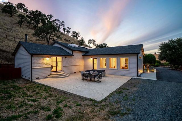 16800 Marsh Creek Rd, Clayton, CA 94517