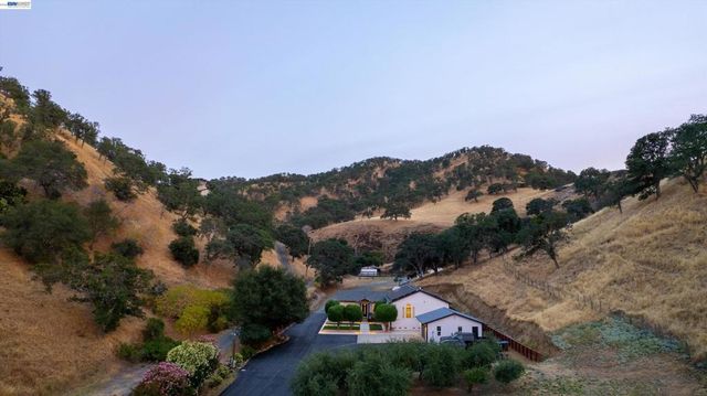 16800 Marsh Creek Rd, Clayton, CA 94517