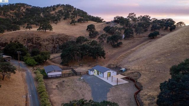 16800 Marsh Creek Rd, Clayton, CA 94517