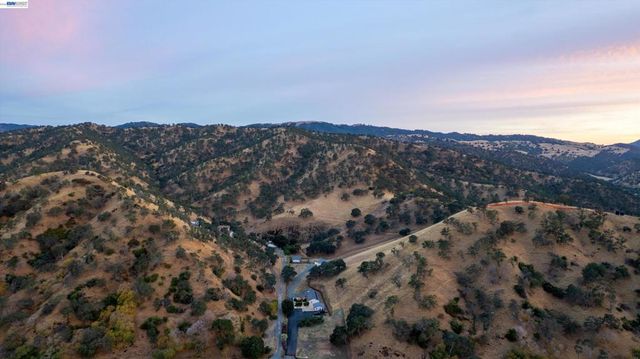 16800 Marsh Creek Rd, Clayton, CA 94517