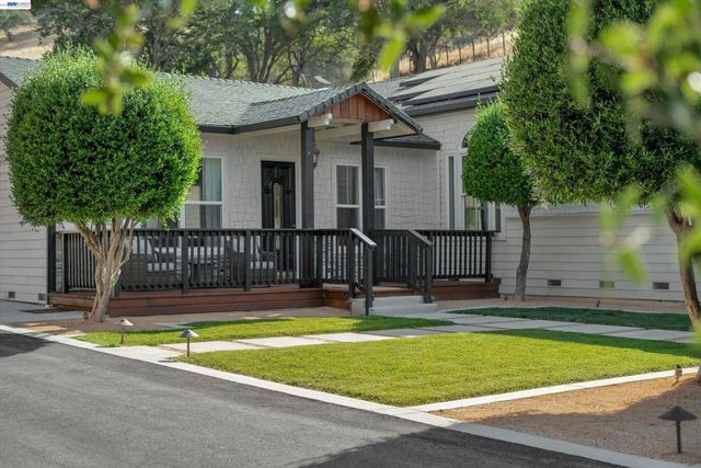 16800 Marsh Creek Rd, Clayton, CA 94517