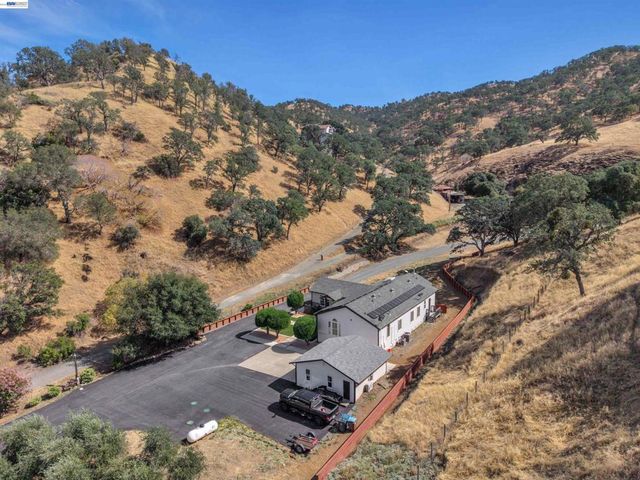 16800 Marsh Creek Rd, Clayton, CA 94517