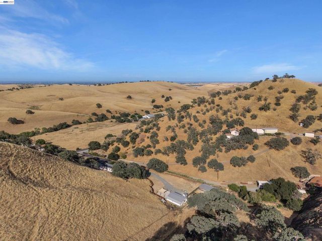 16800 Marsh Creek Rd, Clayton, CA 94517