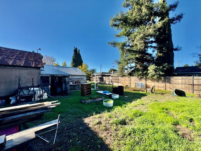 2863 Butte House Rd, Yuba City, CA 95993